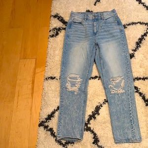 American eagle mom jeans